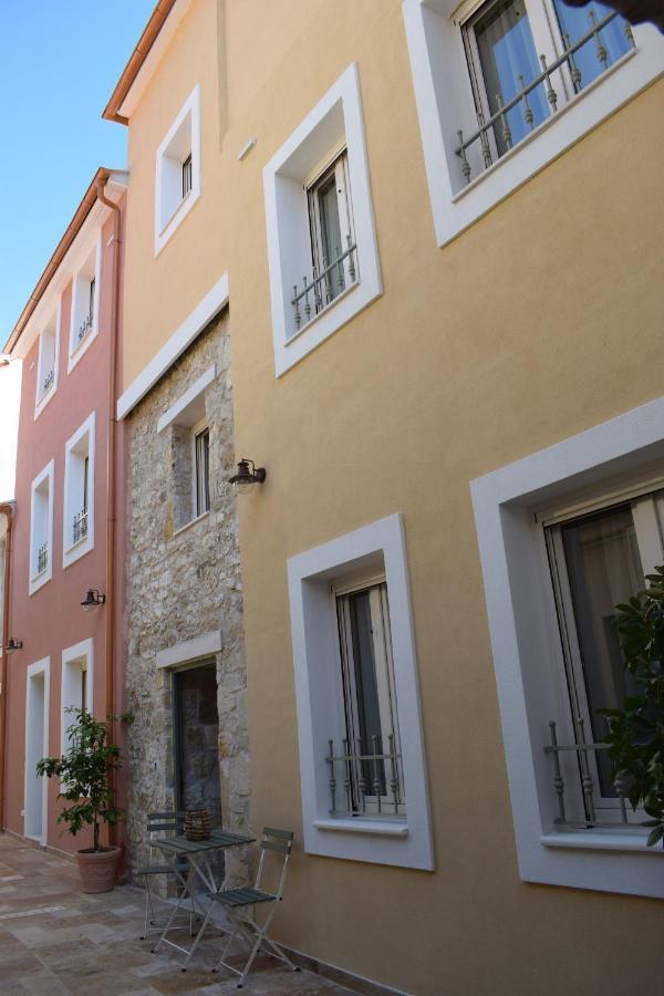 Limeria Studios & Maisonettes Parga Bagian luar foto